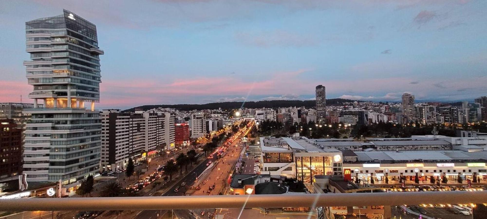 קיטו One Apartments מראה חיצוני תמונה